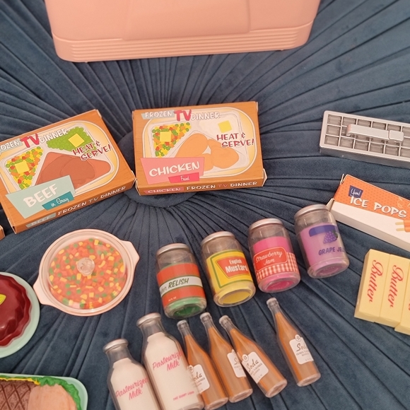 American Girl Mary Ellen's refrigerator and food set COMPLETE - Picture 10 of 12